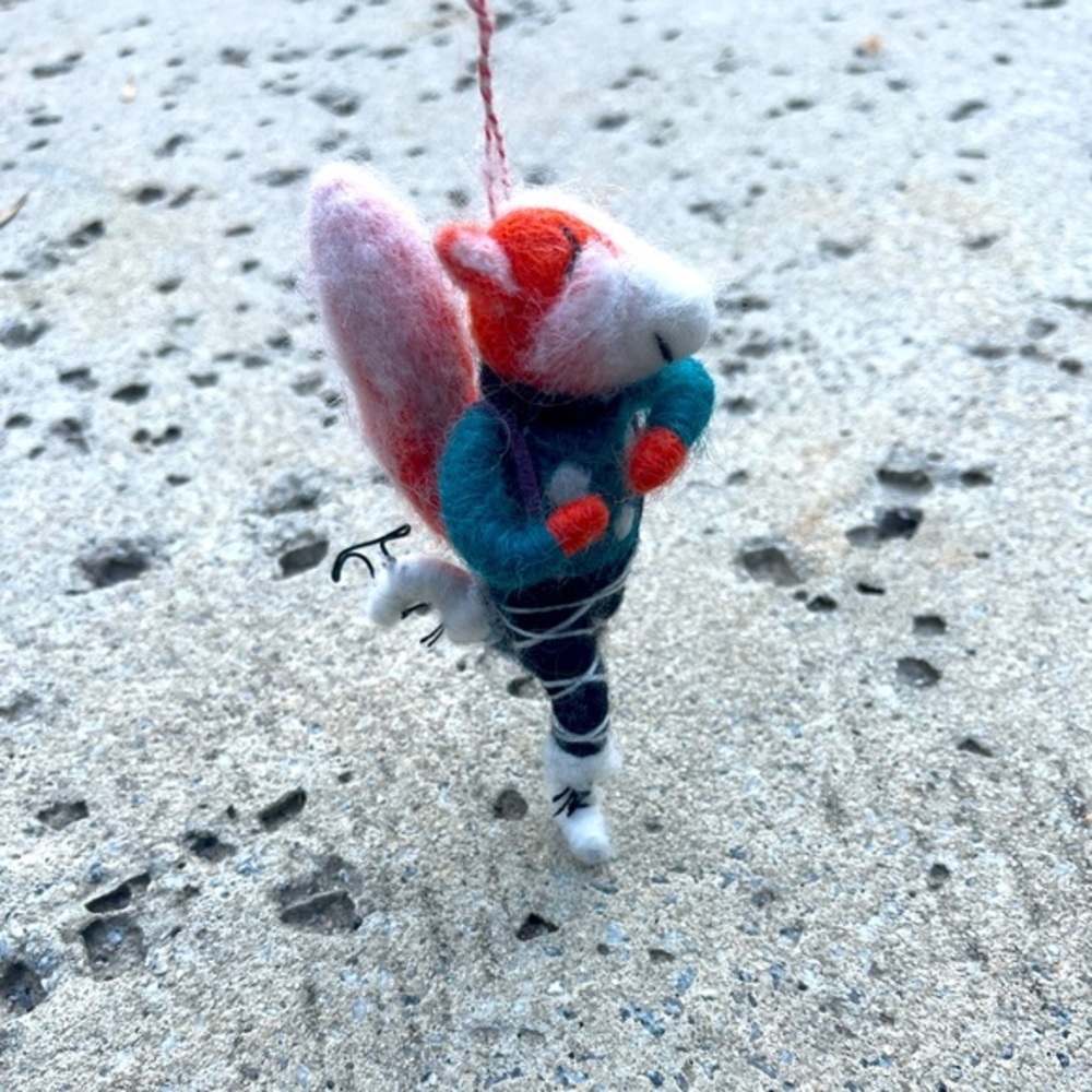 🎄New! Anthropologie Skiing Fox 🦊 Christmas Ornament